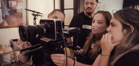 Bastidores de produções cinematográficas e televisivas famosas hoje